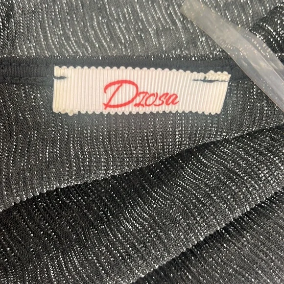 DIOSA Sheer Metallic Wrap Top, Size M - Picture 9 of 10